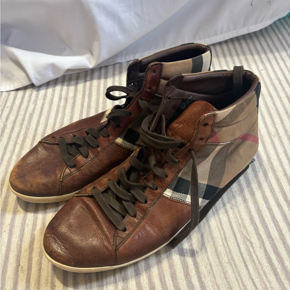 Burberry Mens High Top Sneaker - Picture 11 of 13